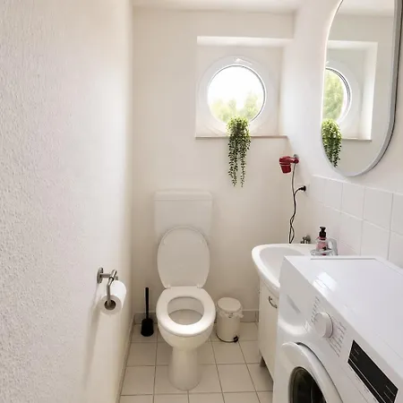 Above The Rooftops Of Lu-sued - Near Mannheim! Apartamento *